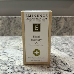 Brand-new Eminence Organics Facial Recovery Oil, 15ml, original packaging.